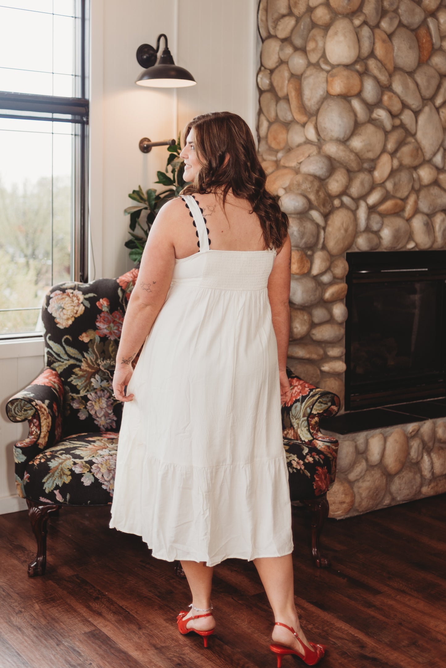 + Amren Wavy Detail Midi Dress